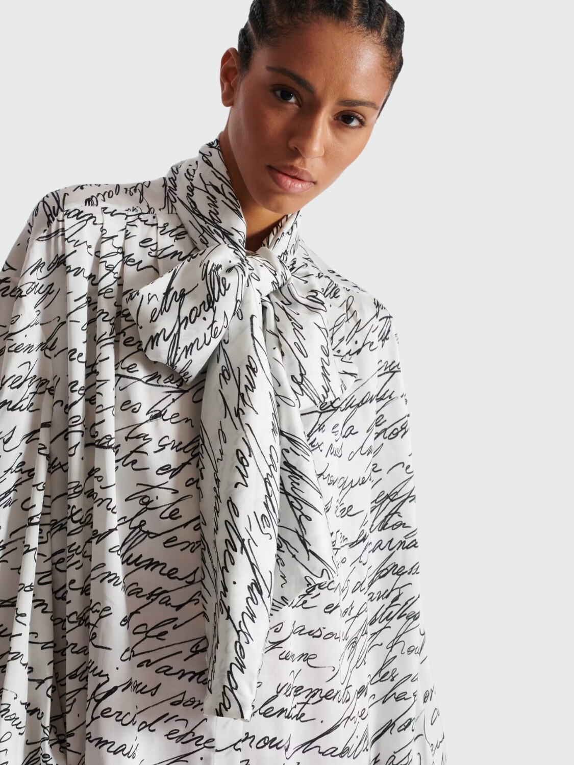 Balmain - Camisa con lazo en el cuello y estampado "Love Letter" Blanco