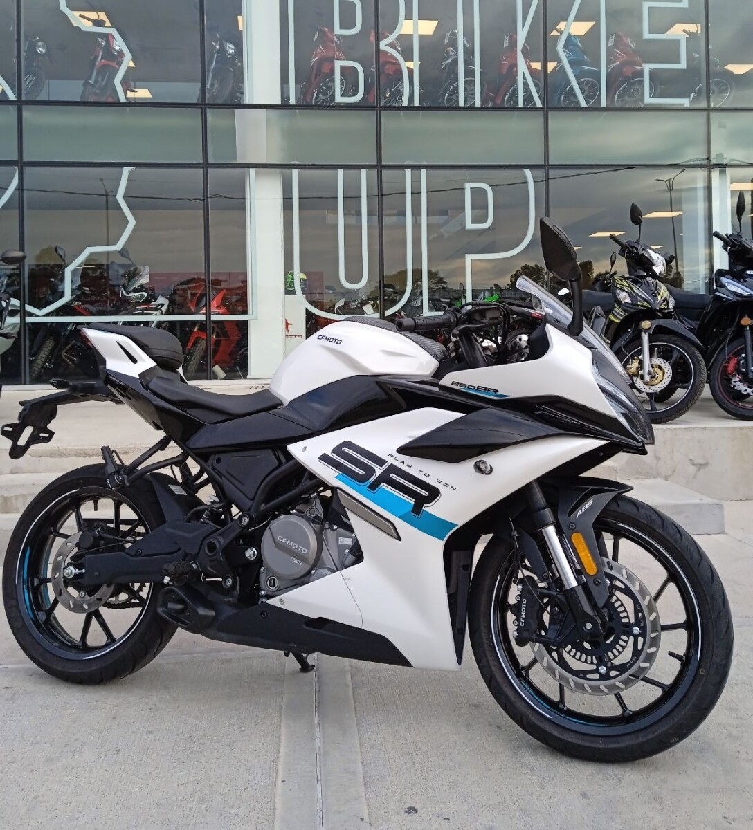 Cfmoto 250SR Usada - Reserva 