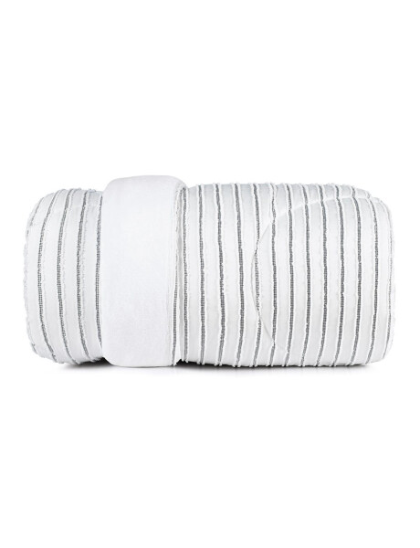 Acolchado Queen - Raya blanco 2,60m x 2,35m Acolchado Queen - Raya blanco 2,60m x 2,35m