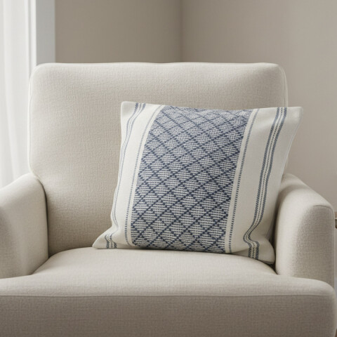 Almohadón Blanco con Bordado Home Class 42x42 cm AZUL