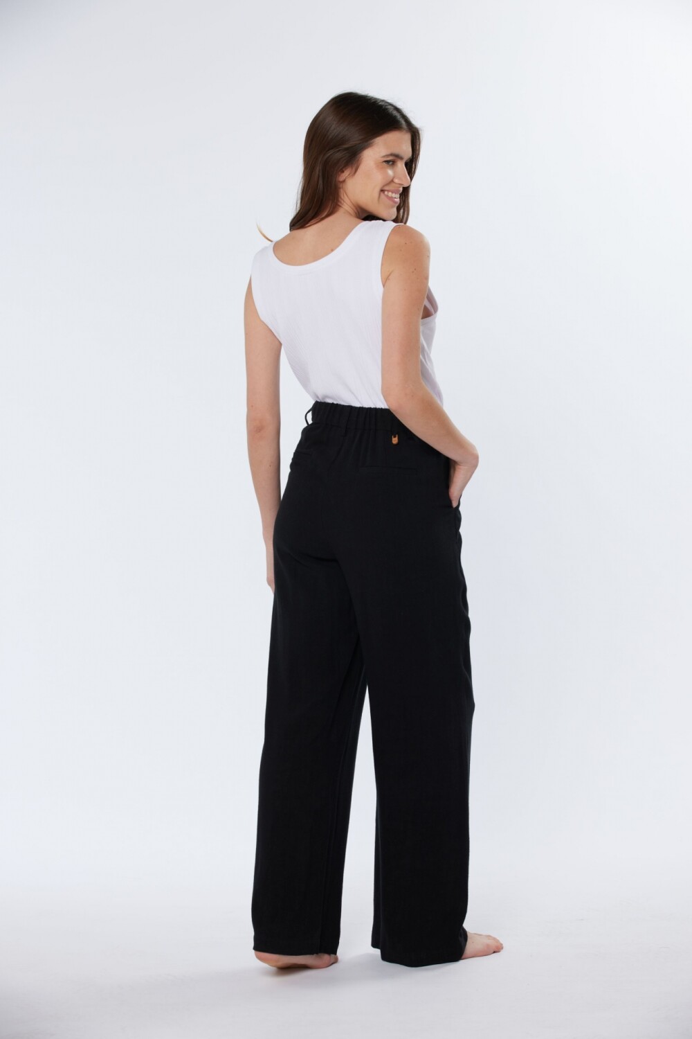 PANTALÓN DE LINO CON MEDIA CINTURA ELASTIZADA Negro