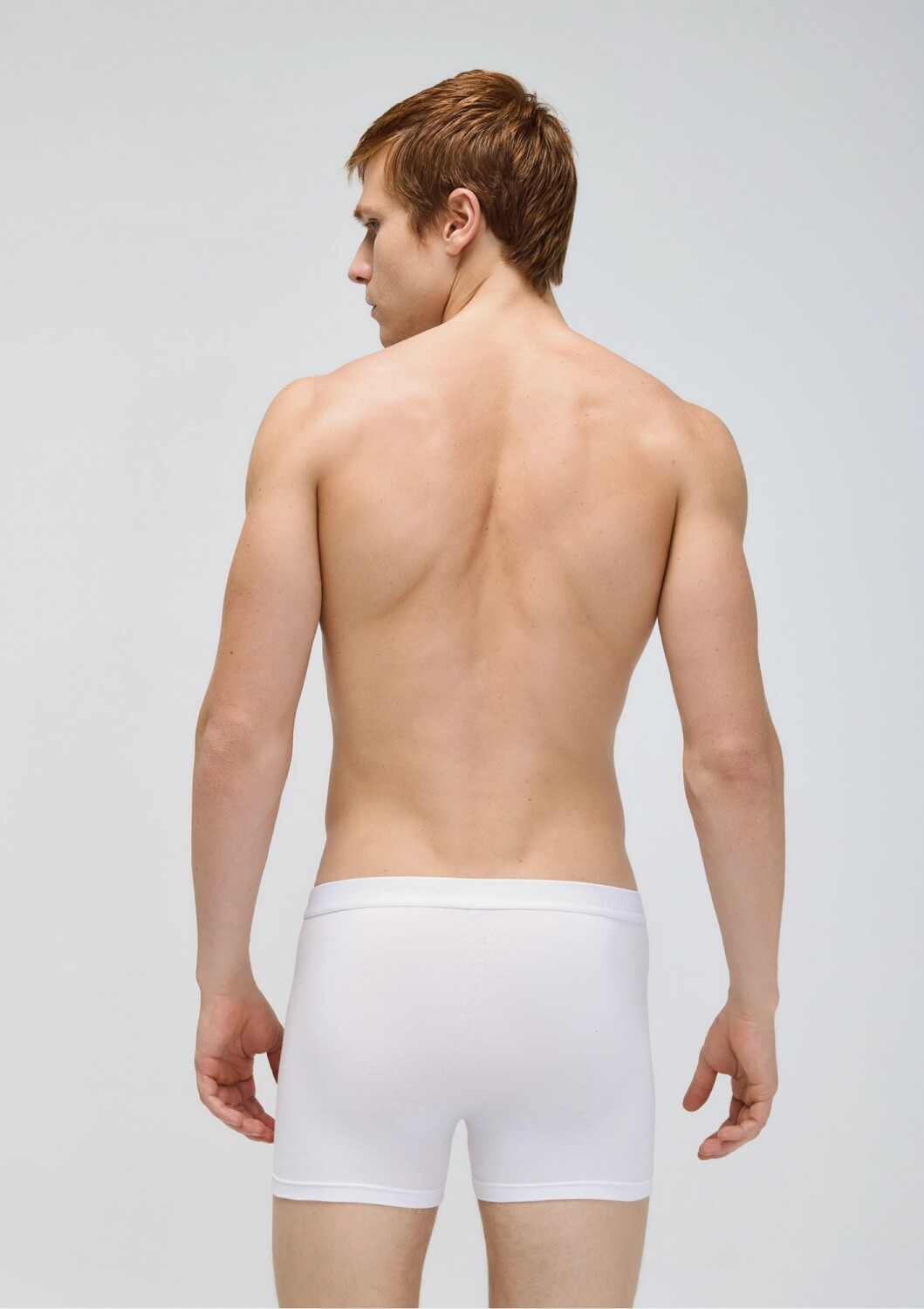 KIT CON CALZONCILLOS BOXER LARGOS MULTICOLOR — Hering