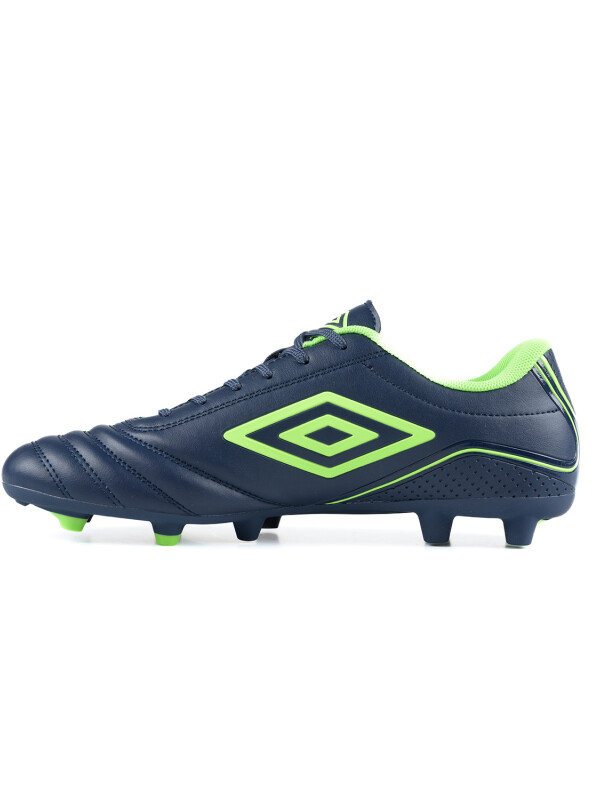 Calzado Classico III HG Umbro Hombre 01s