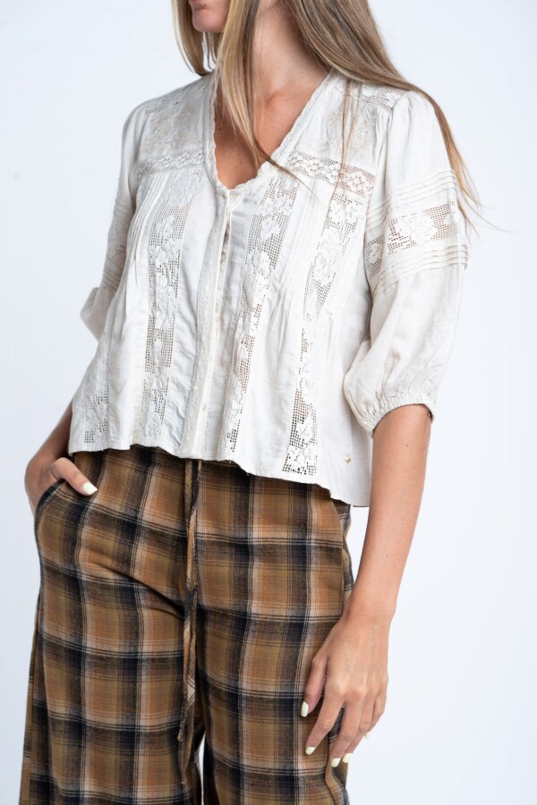 Blusa Encaje Nacar
