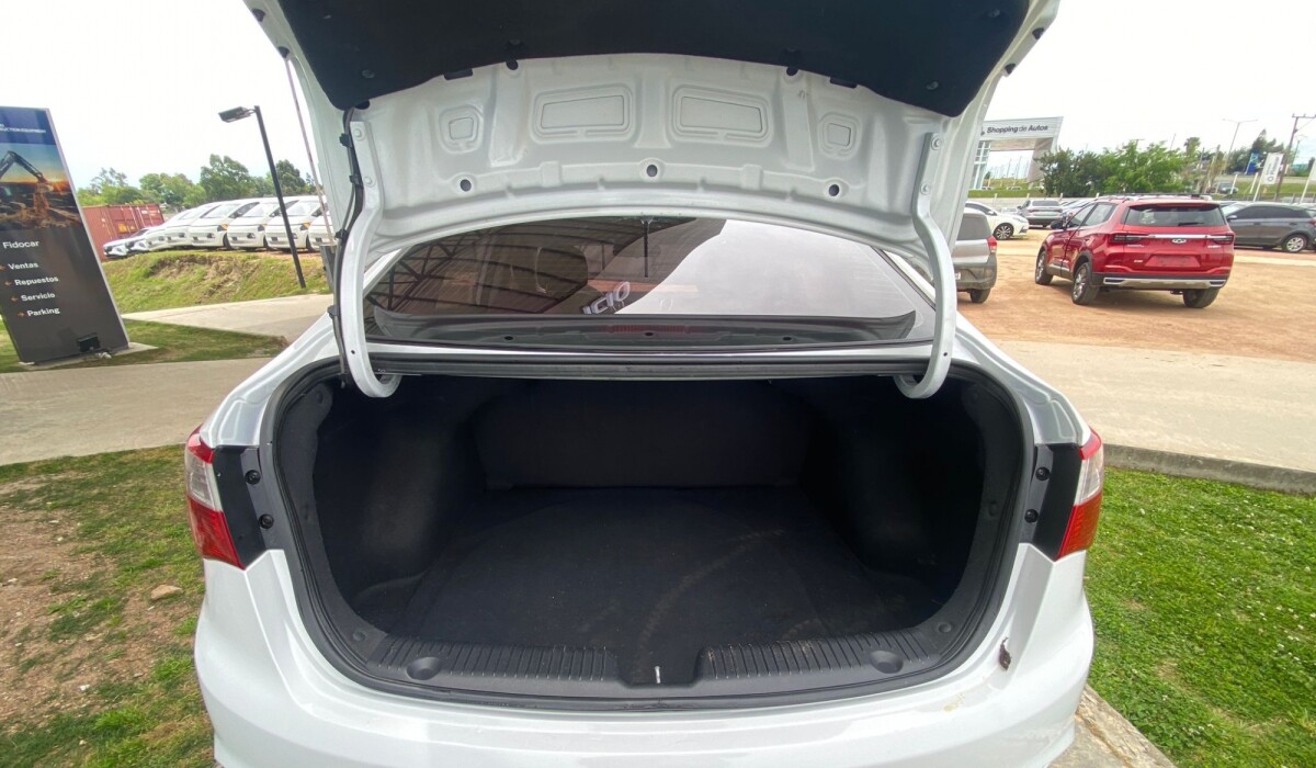 Hyundai HB20S 1,6 Comfort Plus - 2018 Hyundai HB20S 1,6 Comfort Plus - 2018