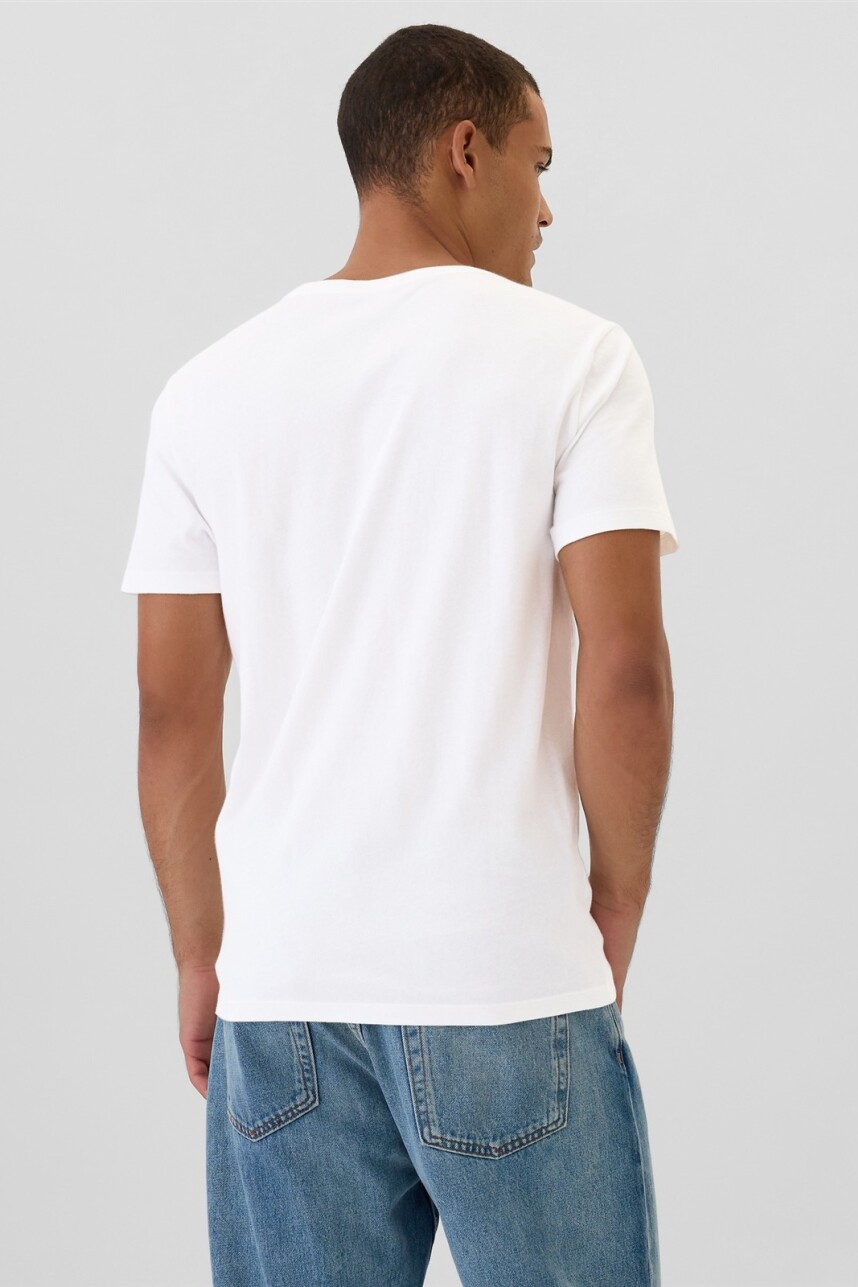 Remera Cuello V Mini Logo Gap Hombre White V2 Global