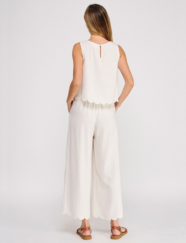 Top Lino Con Ruedo Festoneado BEIGE CLARO