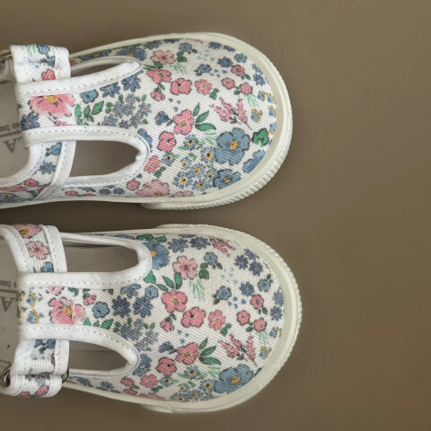 Guillermina De Lona Canvas Toddler Lisas Del 22 Al 26 Floral Pastel
