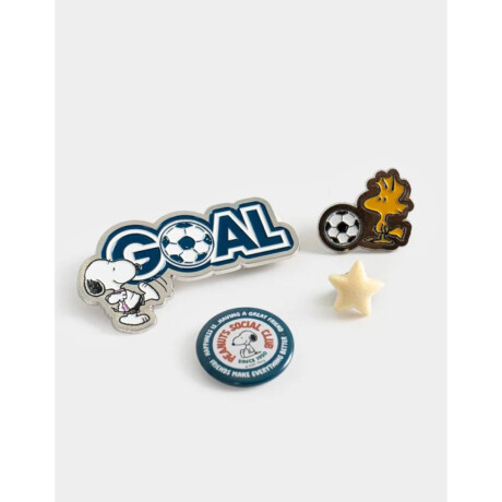 Set De Pins Snoopy Mundial Combinacion Multicolor