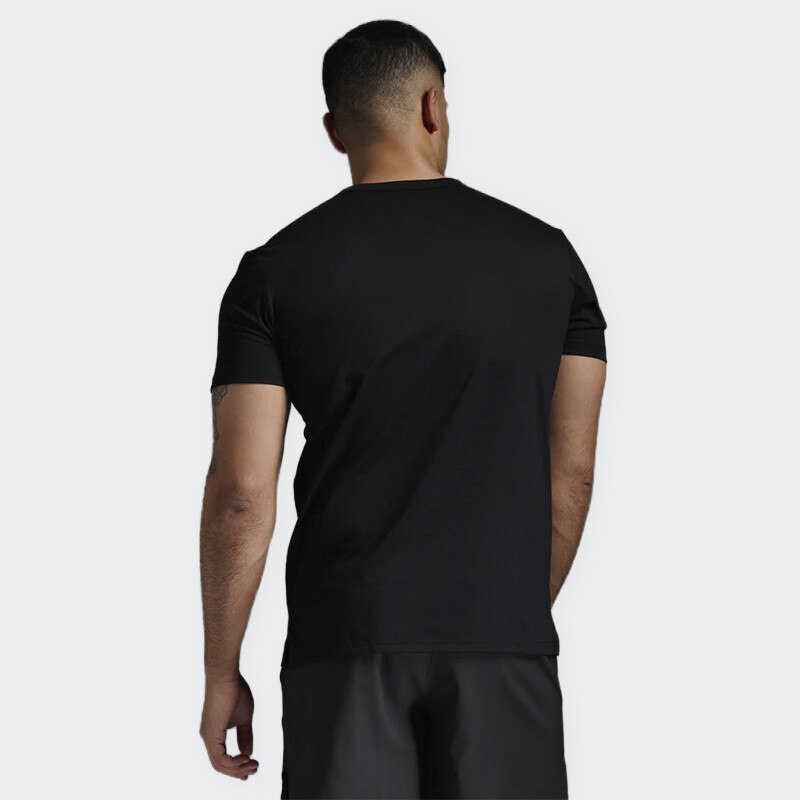 Remera 2XU Contender Negro
