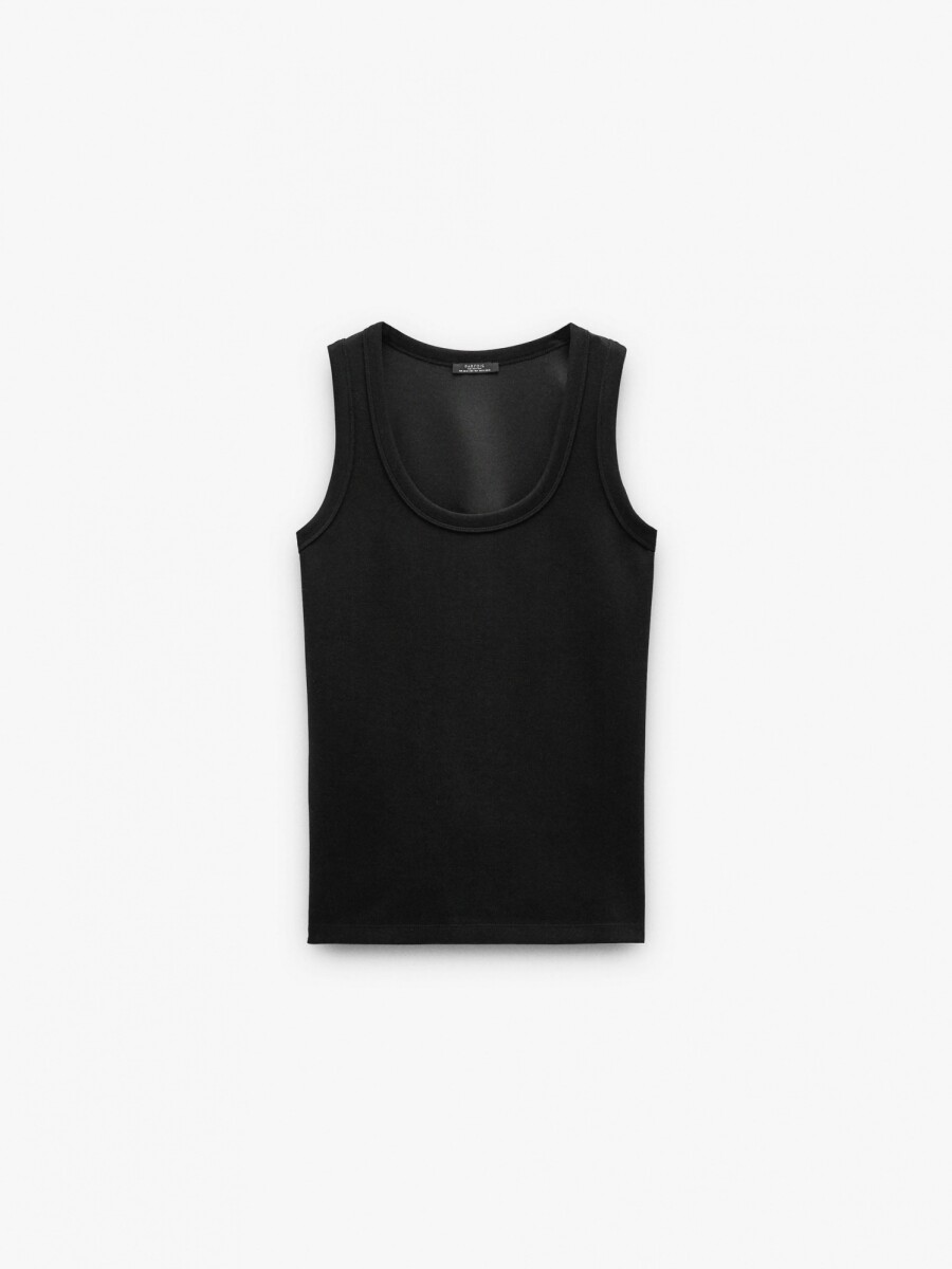 Top Básico Con Tacto Suave negro