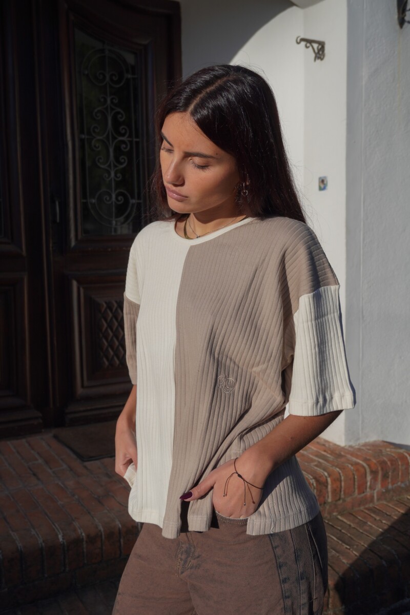Remera Galia BEIGE