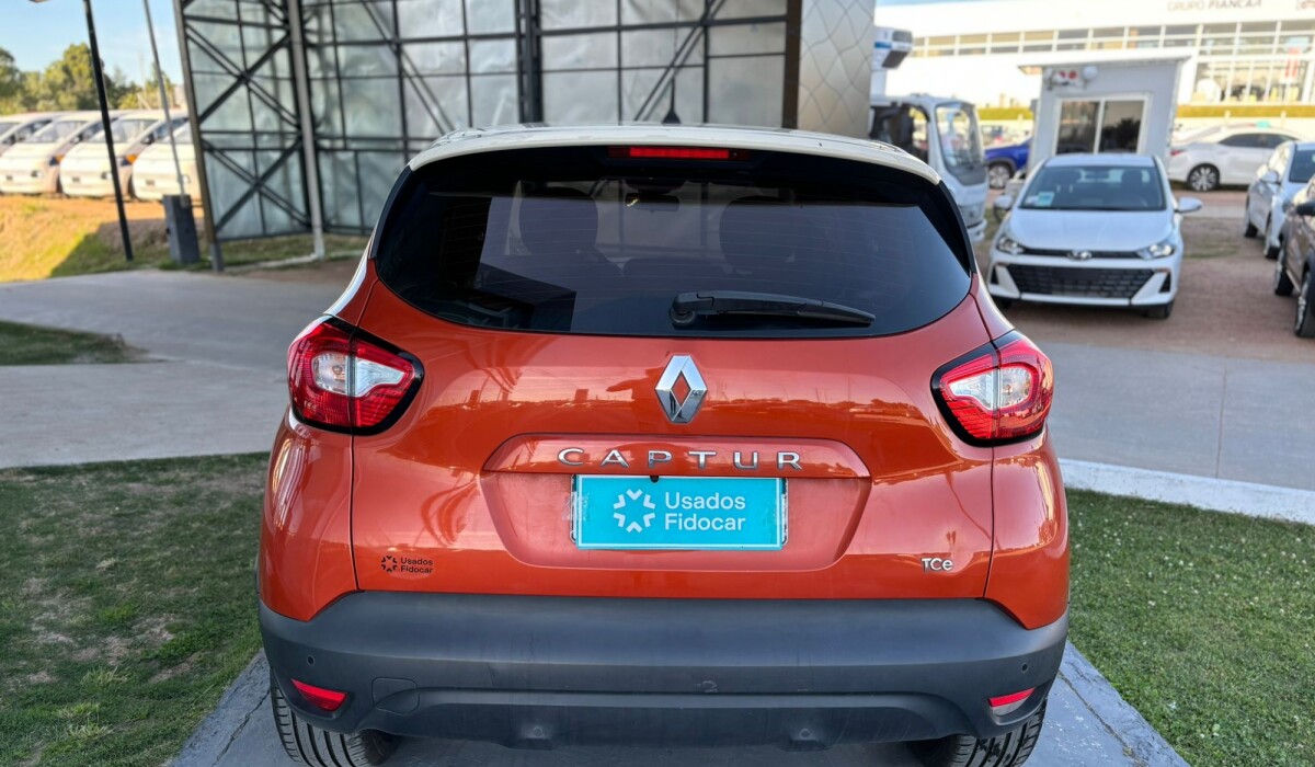 Renault Captur MT Expression - 2016 Renault Captur MT Expression - 2016