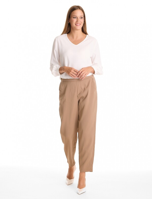 Pantalon Relaxed Fit & Cintura Elástica Posterior TOSTADO