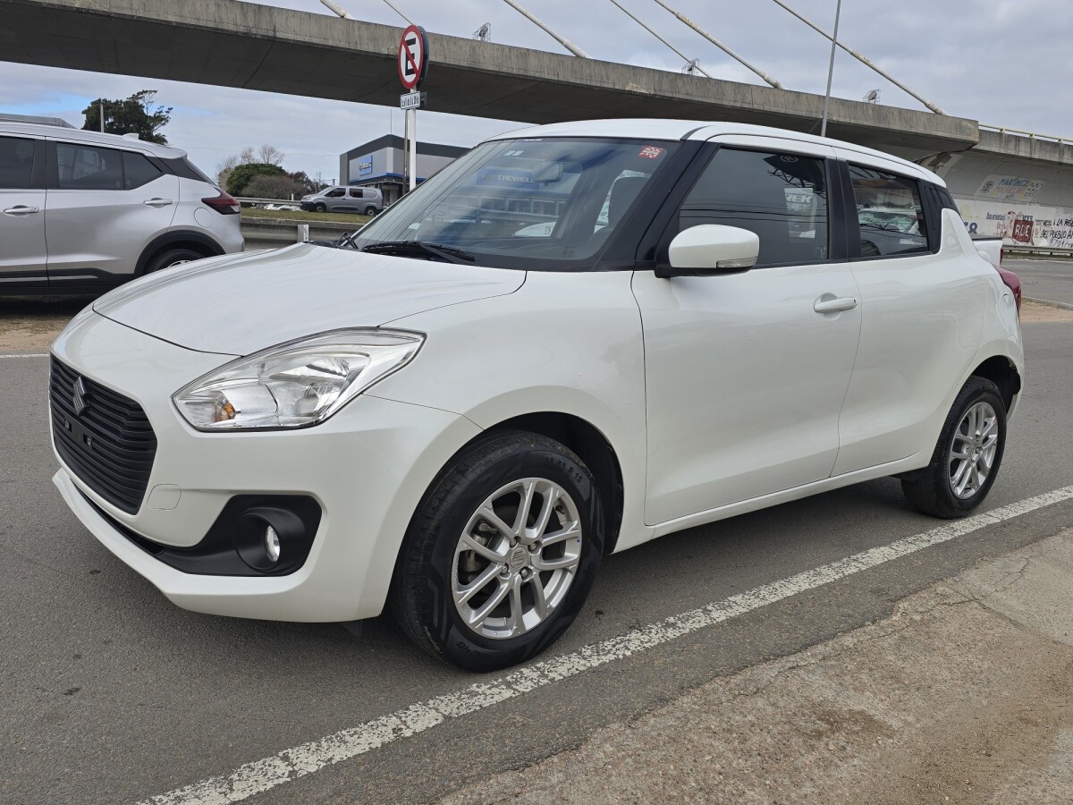 Suzuki Swift GL 1.2 EXCELENTE ESTADO! | Permuta / Financia Suzuki Swift GL 1.2 EXCELENTE ESTADO! | Permuta / Financia