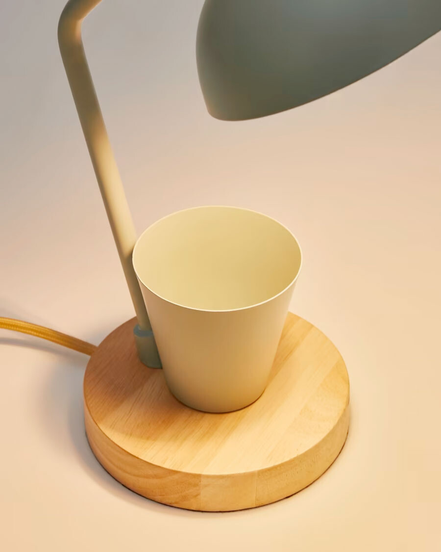 Lámpara de escritorio Katia de madera y metal verde