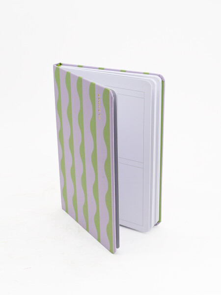 PLANNER ANUAL PERPETUO VERDE