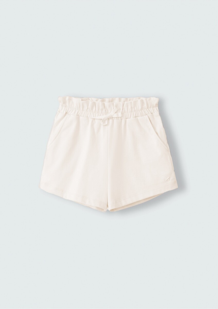 SHORT BÁSICO CON BOLSILLOS Y BORDADO - BLANCO 