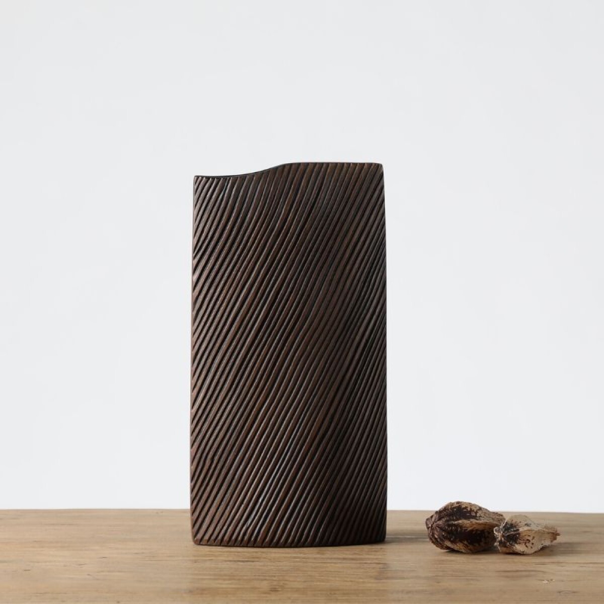 Corteza Ébano Mediano 