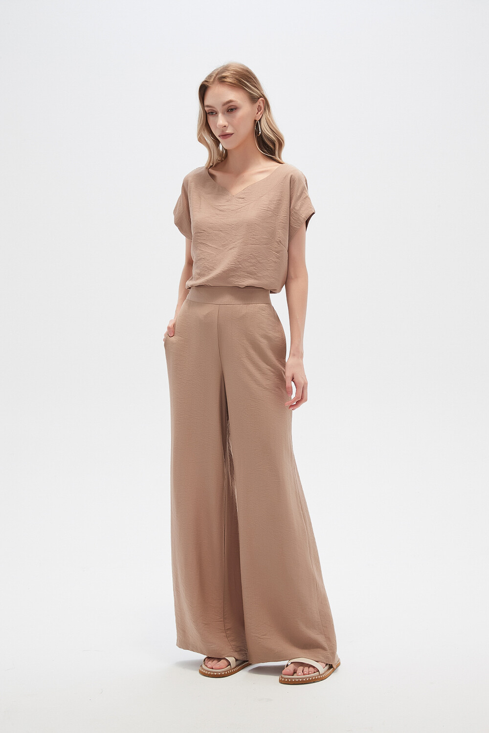 Pantalon Dilna Beige Oscuro
