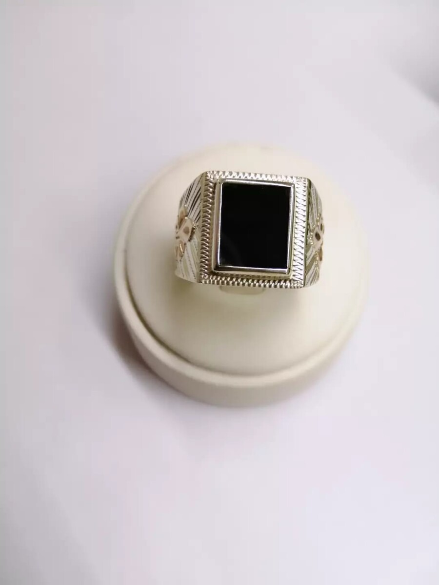 Anillo sello caballero plata y oro con piedra rectangular Onix 