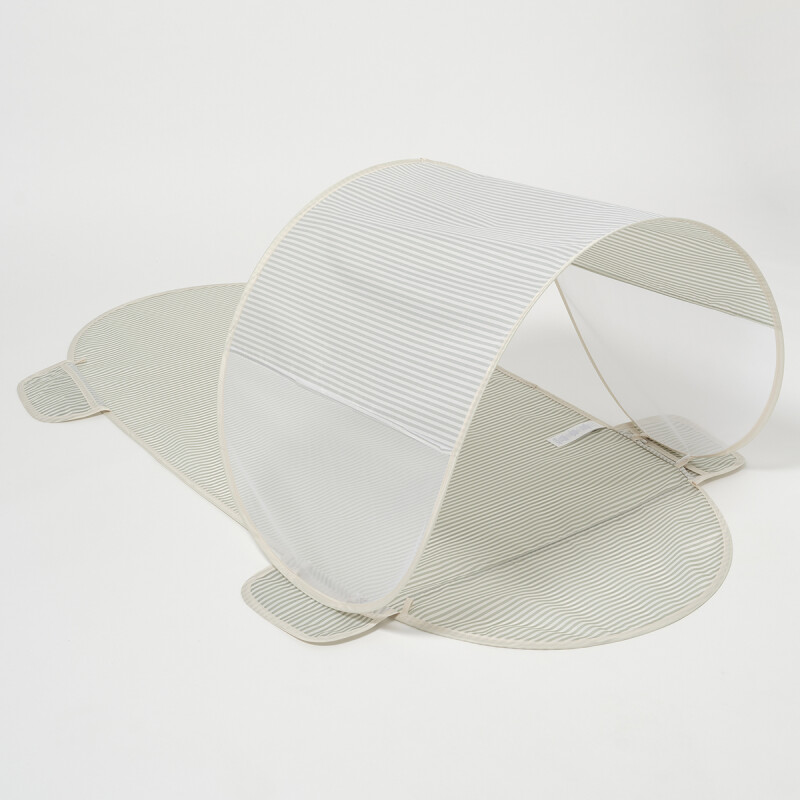 Lona impermeable con parasol para la playa Lona impermeable con parasol para la playa