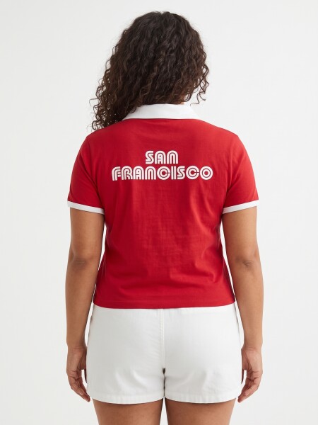 REMERA BRUNETE ROJO OSCURO