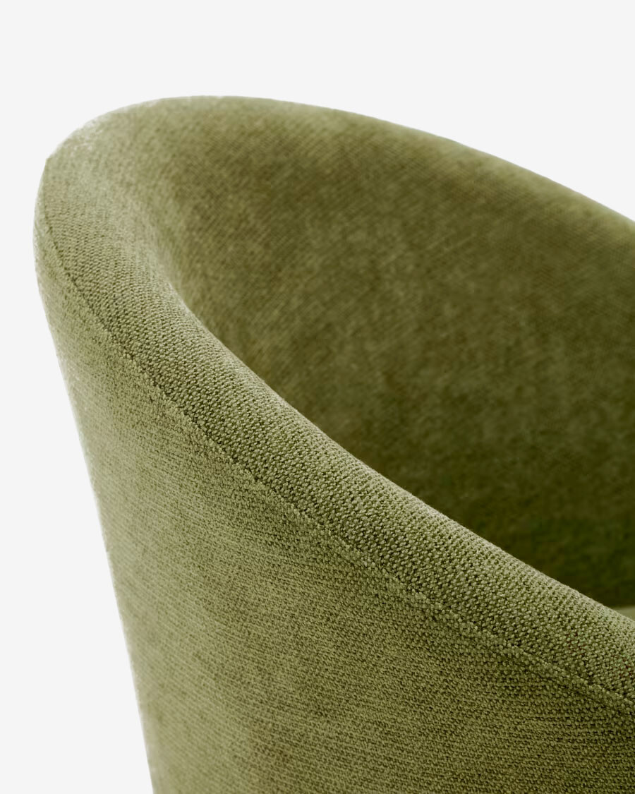 Silla giratoria Marvin chenilla verde y patas de madera maciza de haya acabado nogal