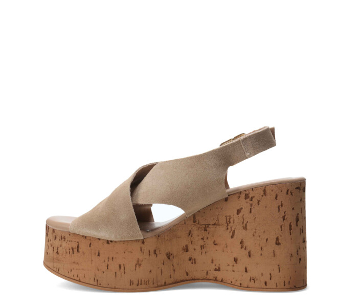 Sandalia con plataforma Beige