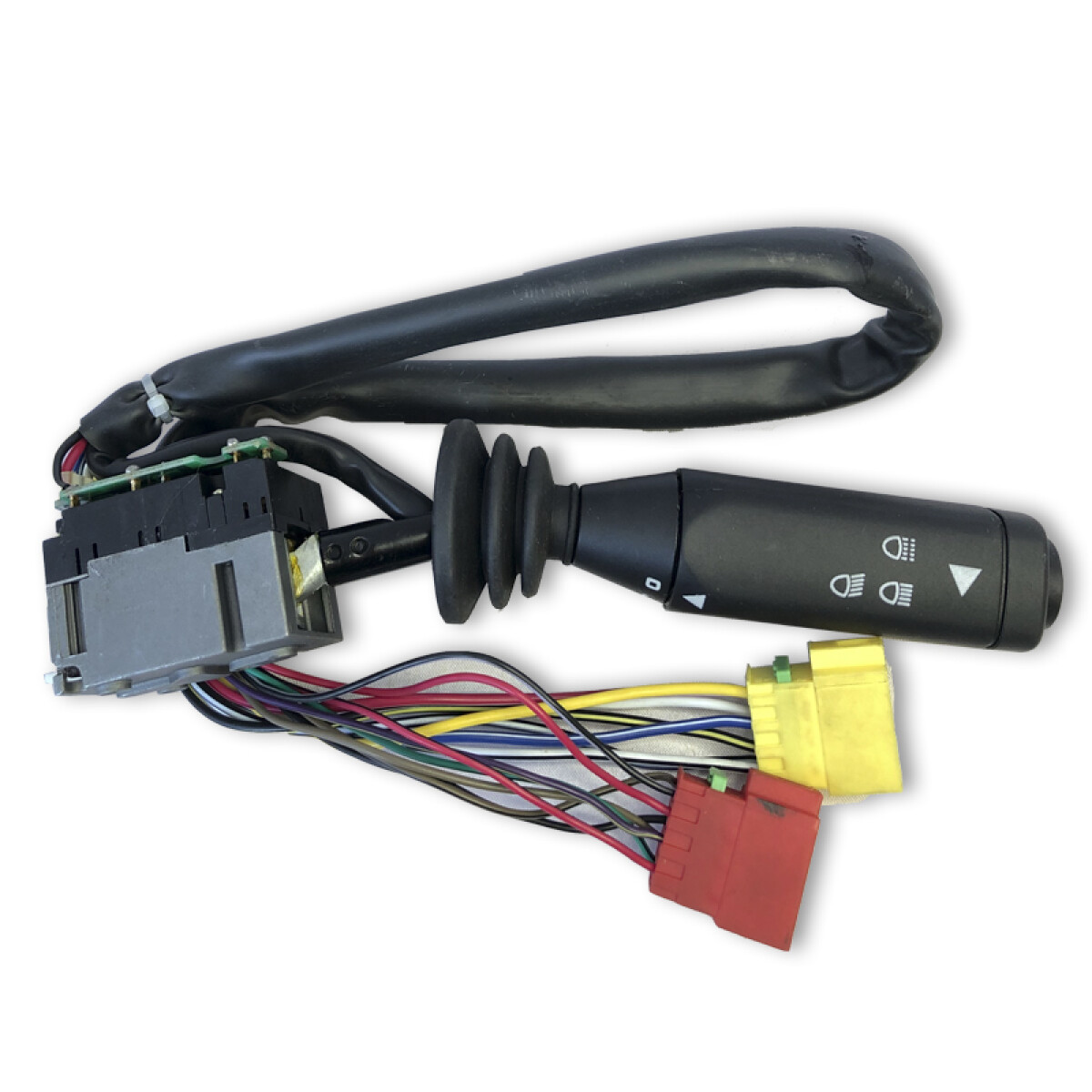 Llave Bajo Volante Howo 380(83117) 