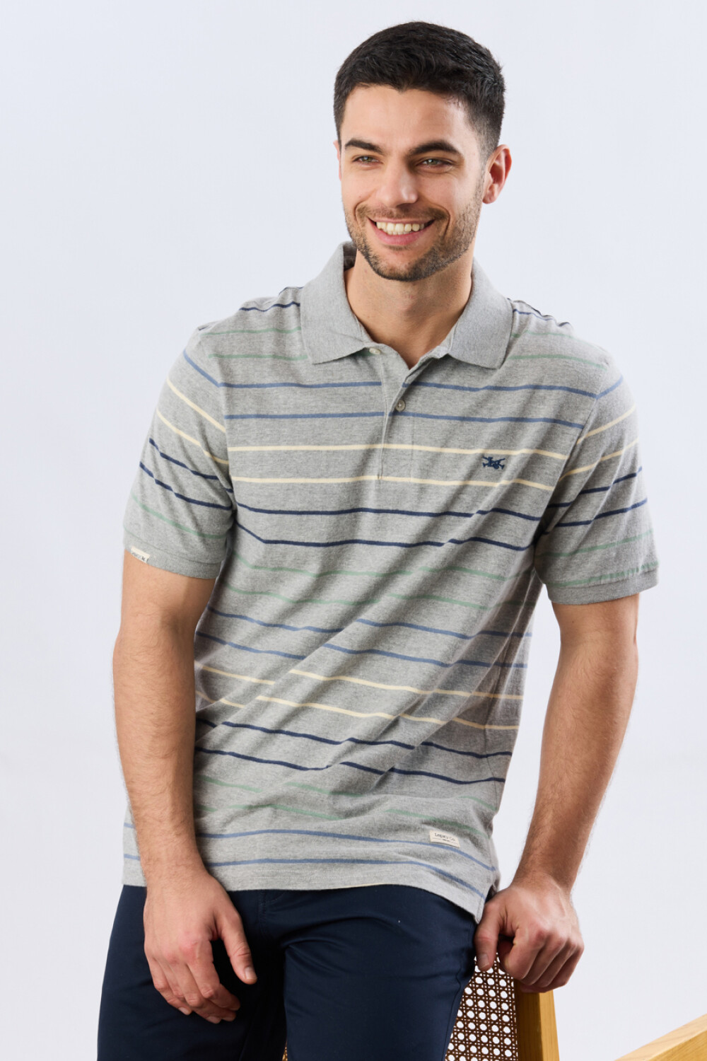 REMERA POLO RAYADA JERSEY Gris