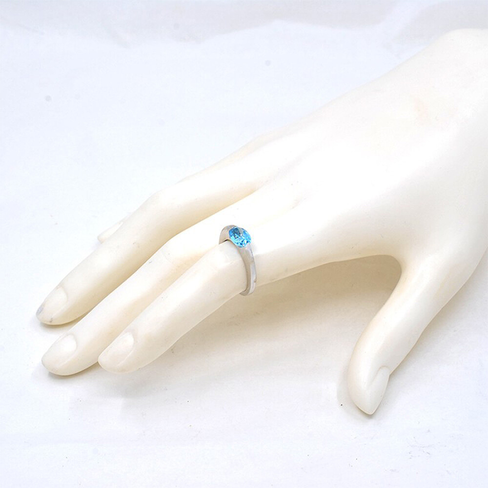 Anillo En Oro 18K Blanco Y Topacio Anillo En Oro 18K Blanco Y Topacio
