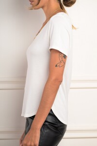 Remera En V Nácar