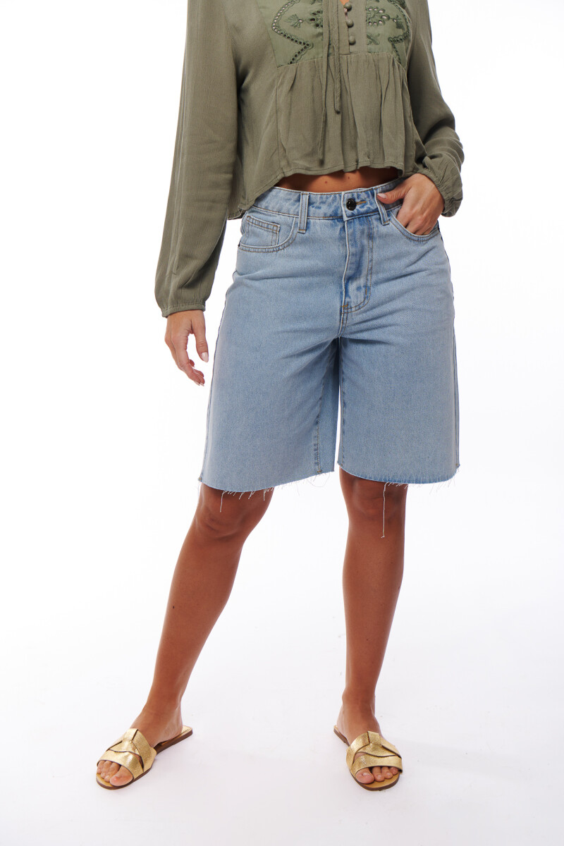 BERMUDA JEAN BIANA AZUL CLARO