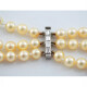 Collar perlas de cultivo 3 vueltas, broche oro 18k blanco y brillantes Collar perlas de cultivo 3 vueltas, broche oro 18k blanco y brillantes