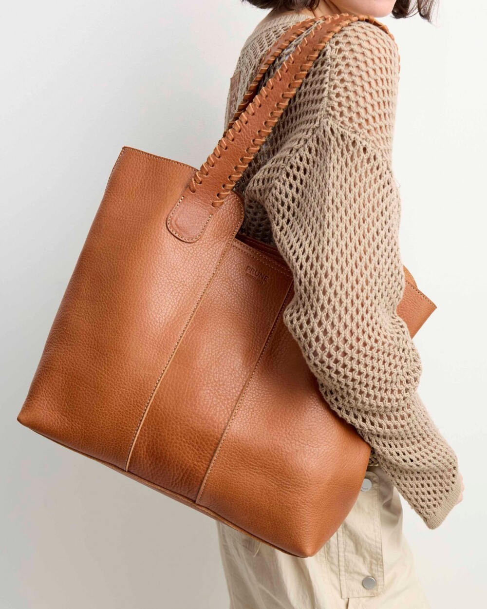 Shopper The Braided en cuero vegetal liso Cuoio