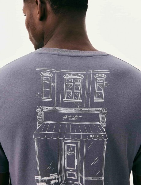 CAMISETA CON ESTAMPA MODELO REGULAR GRIS
