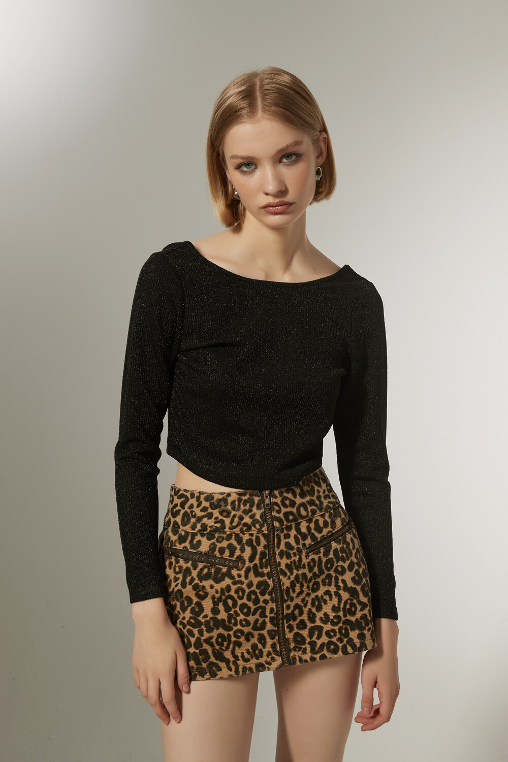 Tops Attusa Negro