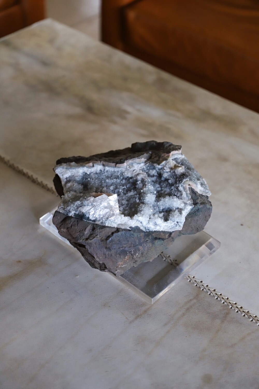 Amatista in Rock Gris