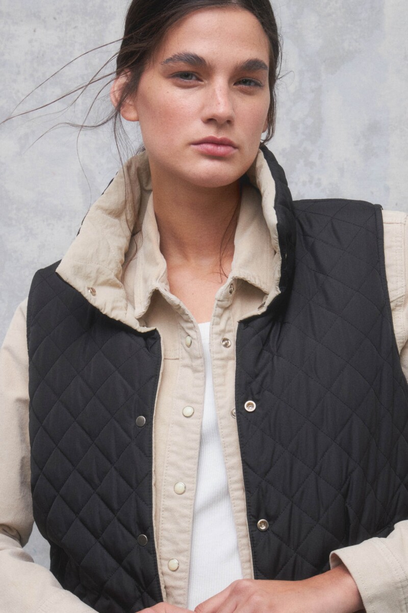 Chaleco capitoneado reversible beige