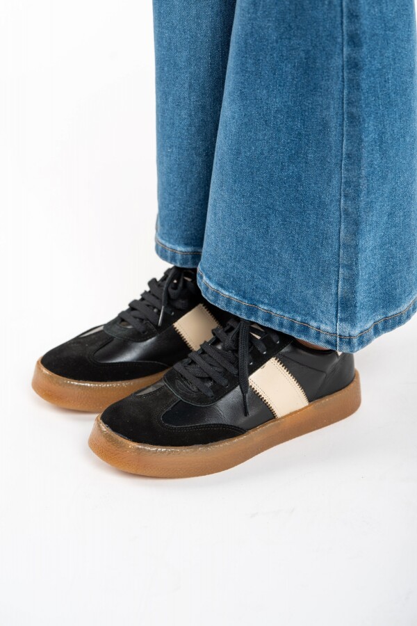 Zapatilla Combinada Cuero Negro