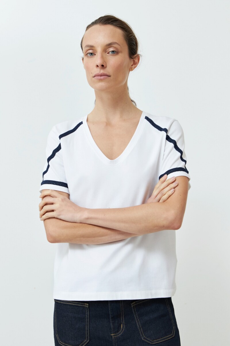 Remera escote en V con vainillas blanco