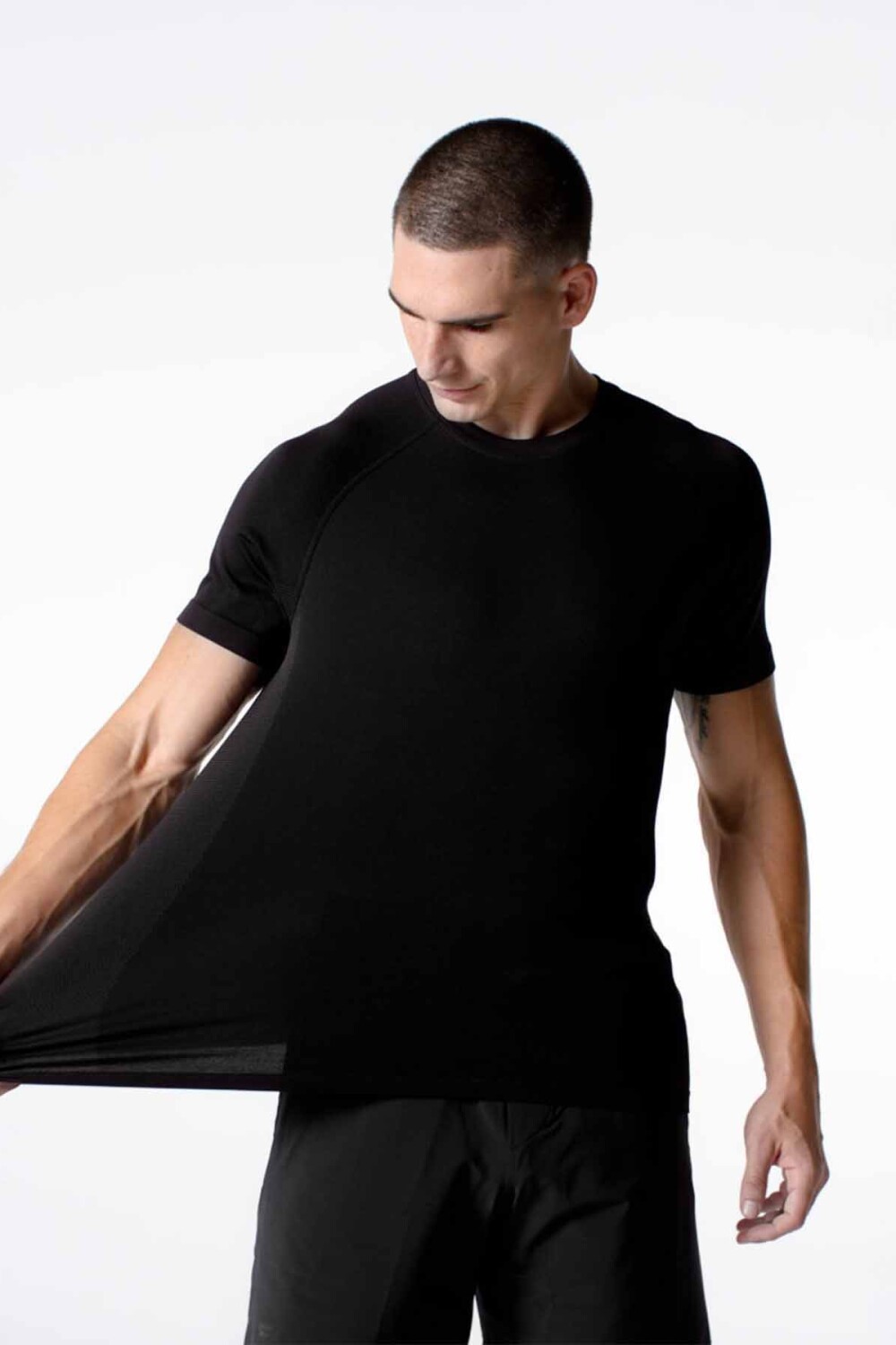 Polo Manga Corta Fit The Training Day Tee Hombre Mid Grey Htr