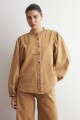 Camisa de jean mangas abullonadas tostado