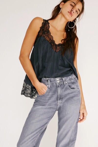 TUNICA LACEY ENCAJE Negro