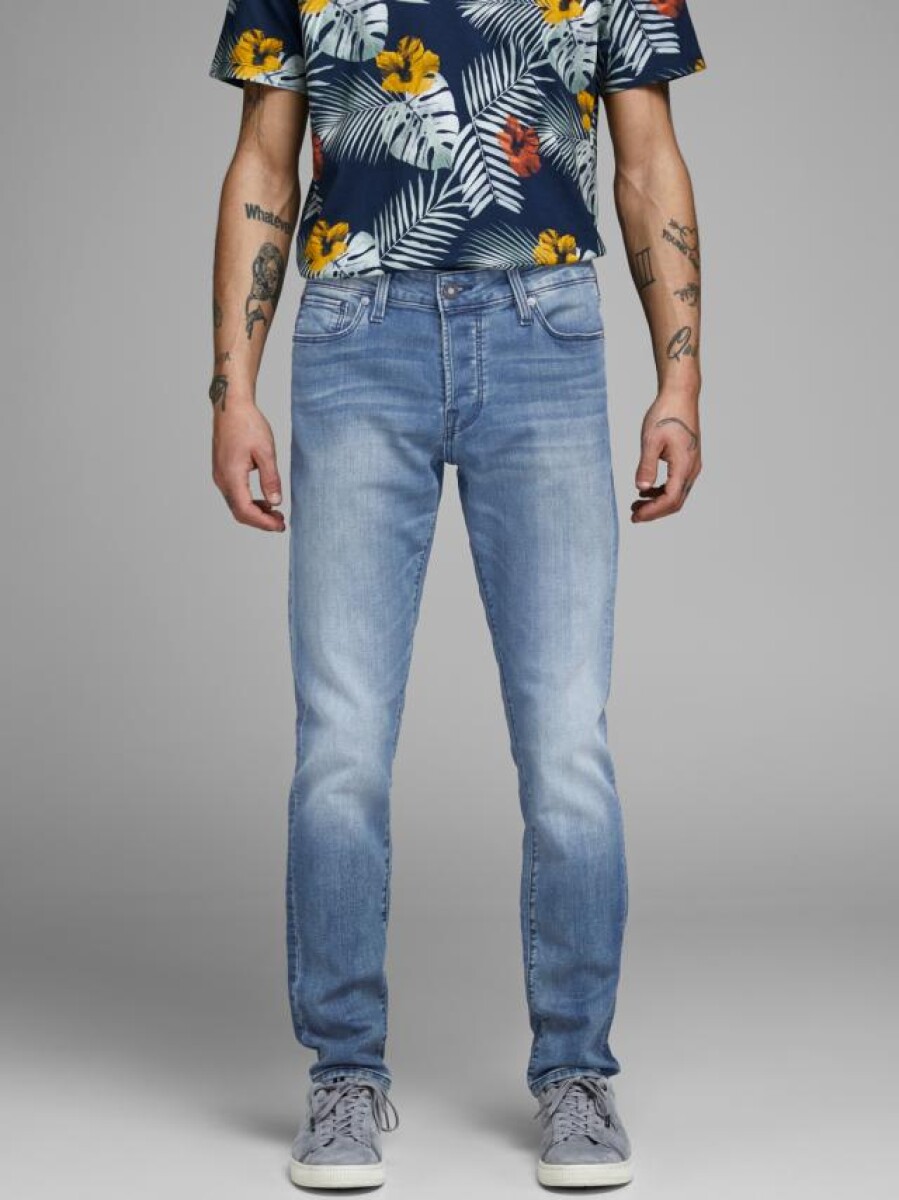 Jeans Slim Fit Con Lavado Focalizado - Blue Denim 