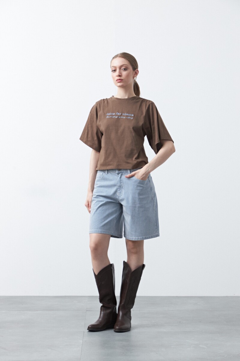 REMERA ALGARROBO Café