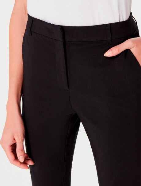 PANTALON NEGRO