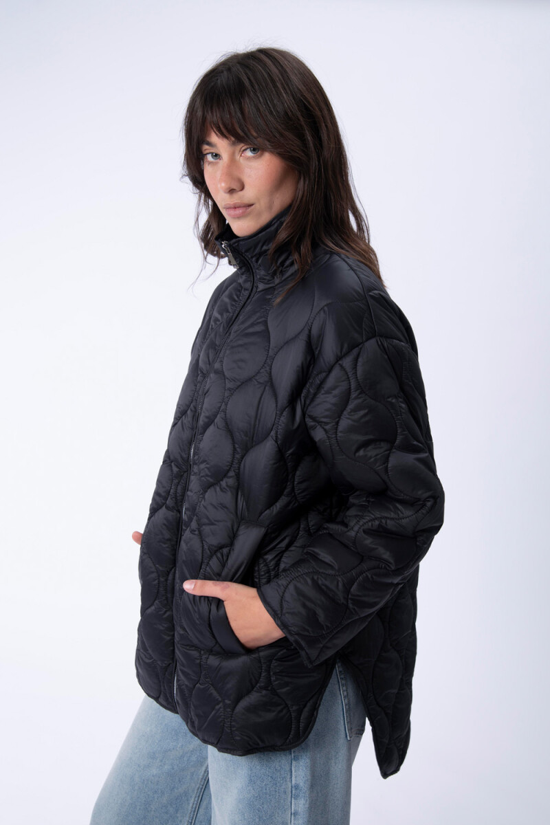 Campera de abrigo capitoneada Negro