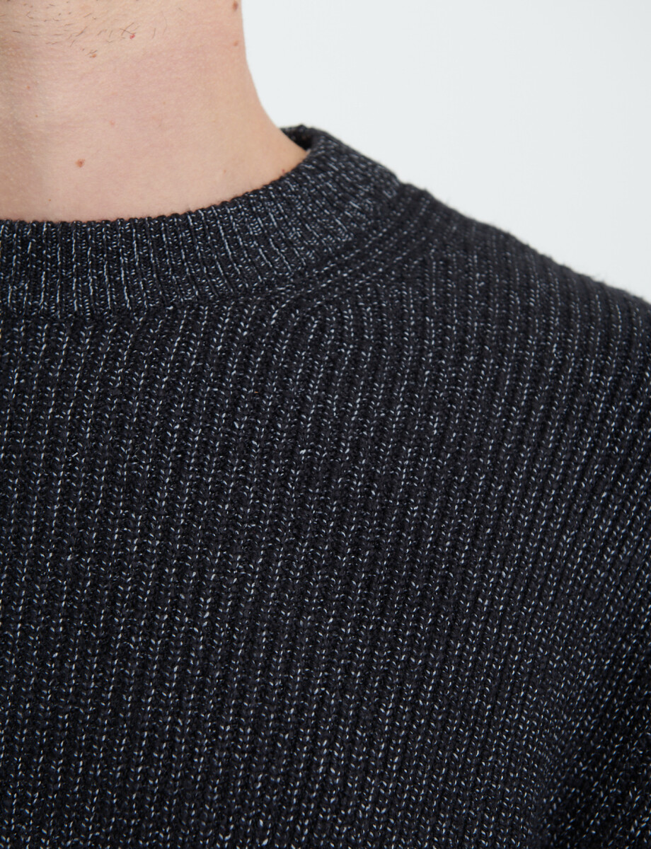 470344 SWEATER FERAUD Negro